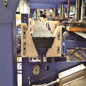 Stapelverpackungslinie für sechseckige Stahlrohre mit elektromagnetischer Handhabung
